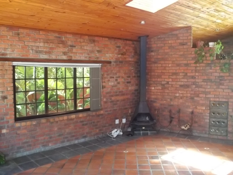 To Let 2 Bedroom Property for Rent in Muizenberg Western Cape